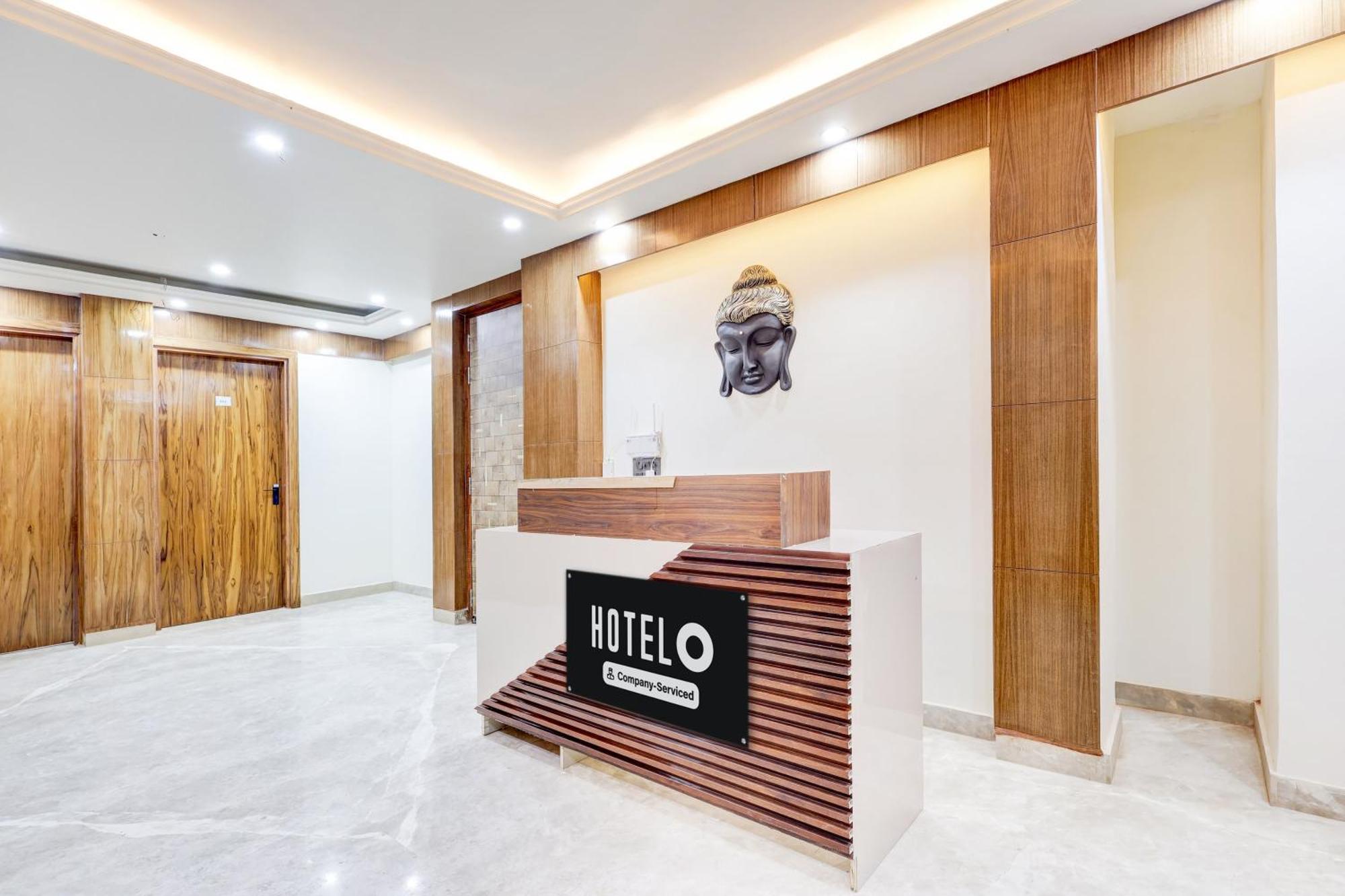 Super Hotel O Sector 43 Gurgaon Esterno foto