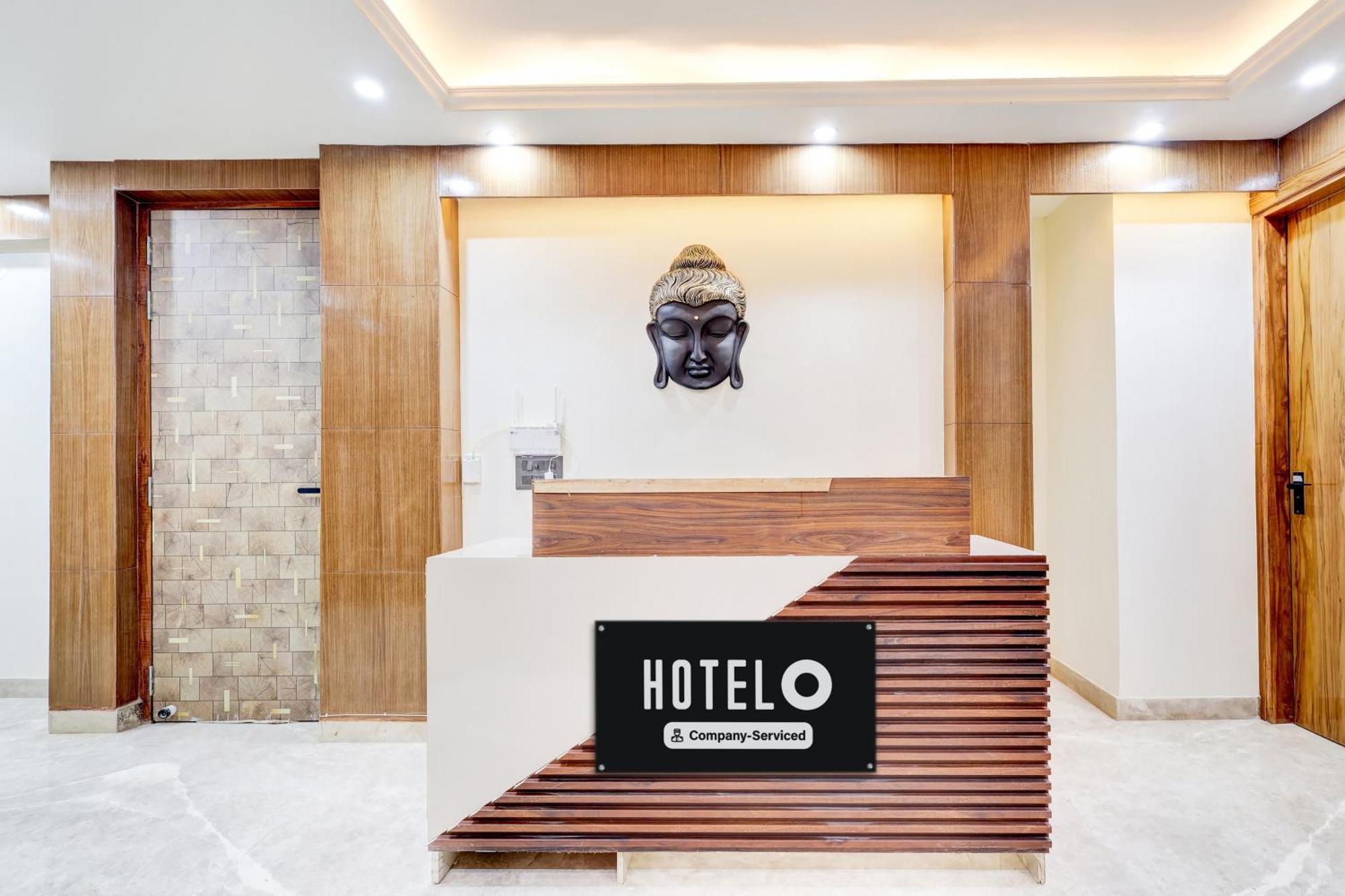 Super Hotel O Sector 43 Gurgaon Esterno foto